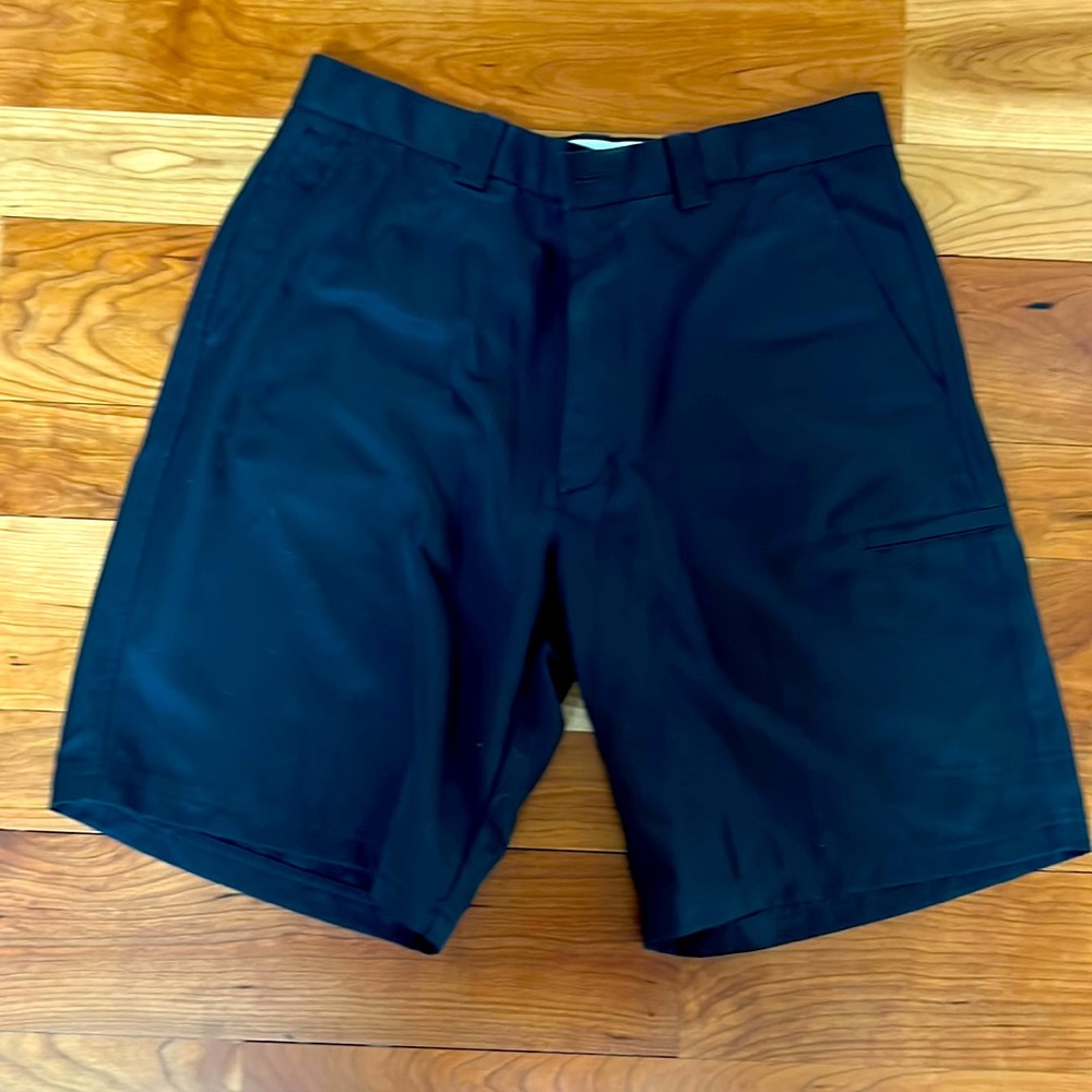 PGA tour men’s black golf shorts